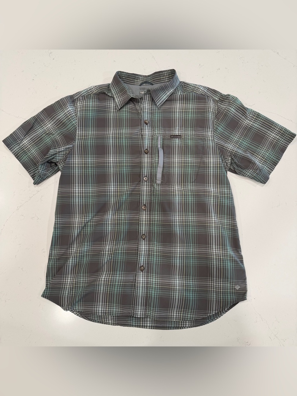 Columbia Men's Short-Sleeve Plaid Button-Down Shirt in Gray and Teal